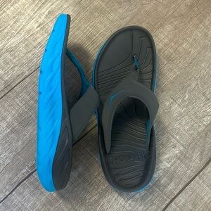 HOKA ONE ONE ORA RECOVERY FLIP 
Sandals - Ultimate Recovery and Comfort